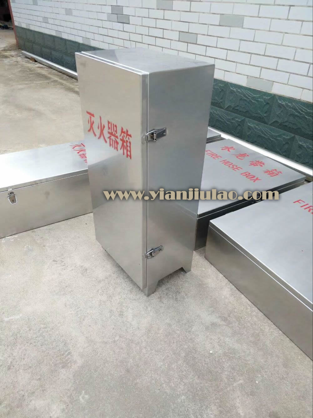 不銹鋼滅火器箱,船用石油平臺(tái)落地式消防滅火器存放箱