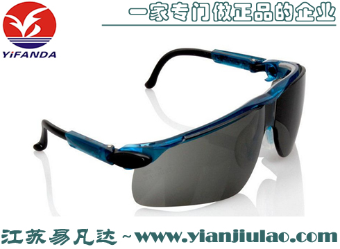 3M 12283時(shí)尚舒適型防霧防刮擦防護(hù)眼鏡